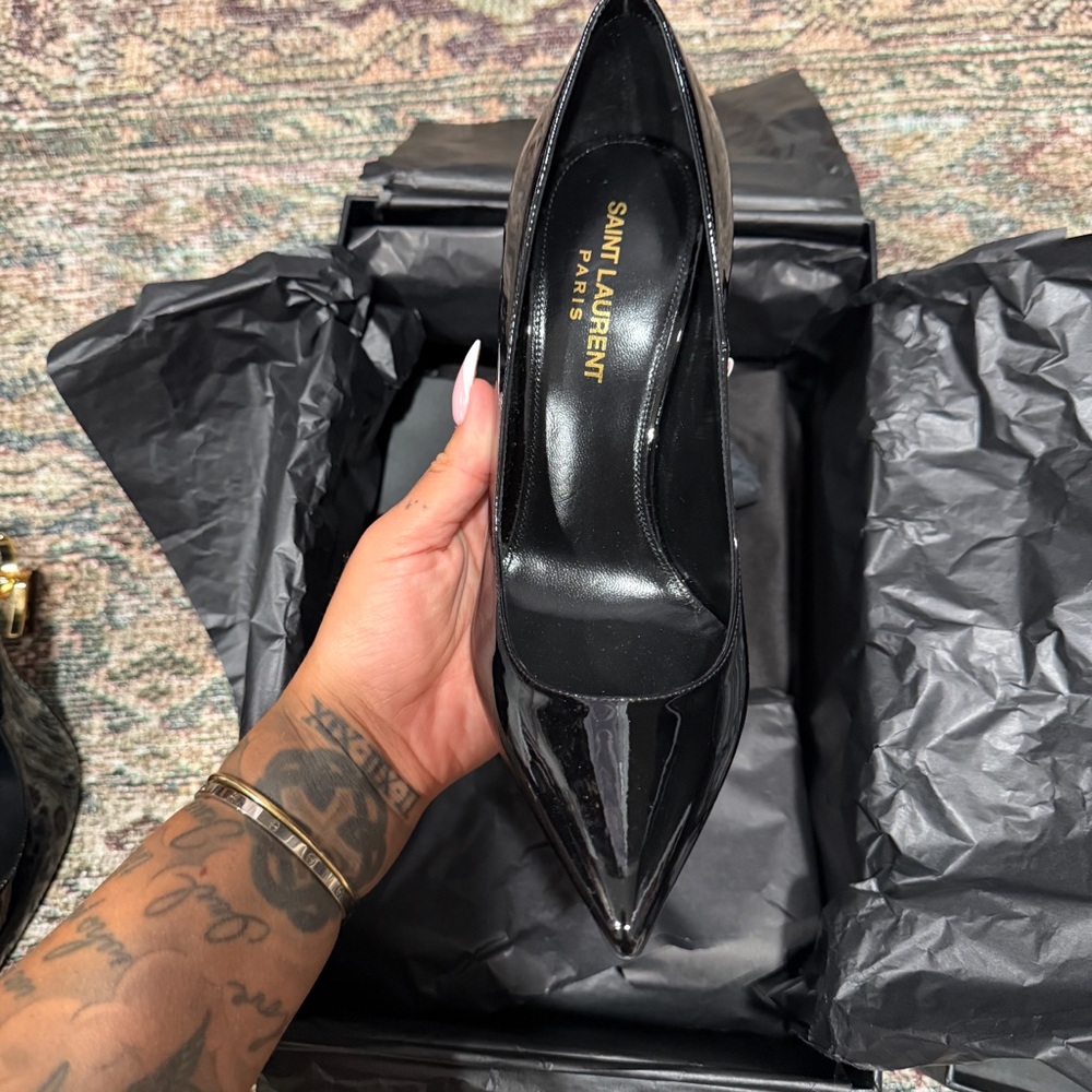 Opyum 110 YSL Black Patent Leather Women's Pumps Heels Gold Detail size 7 NWT - Picture 4 of 12